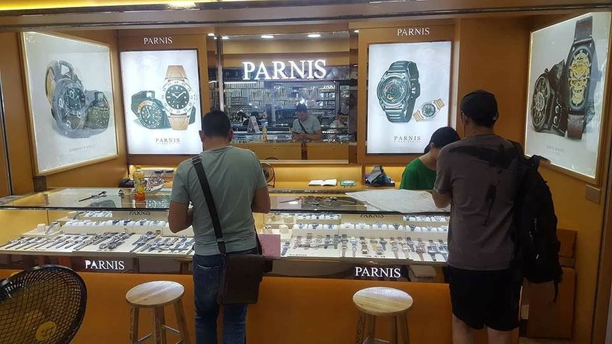 Đồng hồ Parnis: Gắn 'mác' Thụy Sĩ đánh lừa người tiêu dùng?