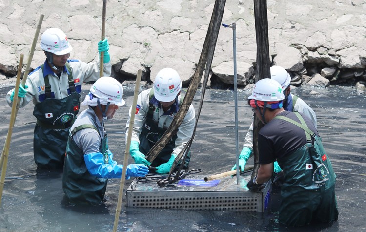 Tổ chức xúc tiến thương mại - môi trường Nhật Bản thí điểm làm sạch sông Tô Lịch