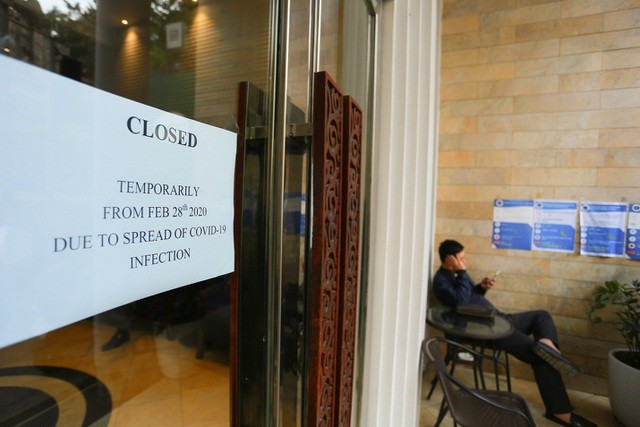 Một khách sạn trên phố Lò Sũ (Hoàn Kiếm) thông báo đóng cửa vì dịch