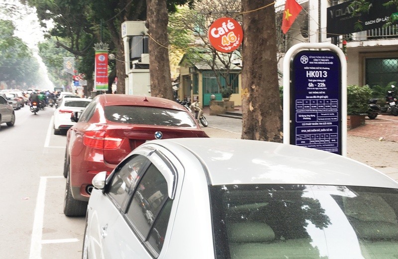 Hà Nội: Dừng cấp phép gần 80 điểm đỗ xe trên đường