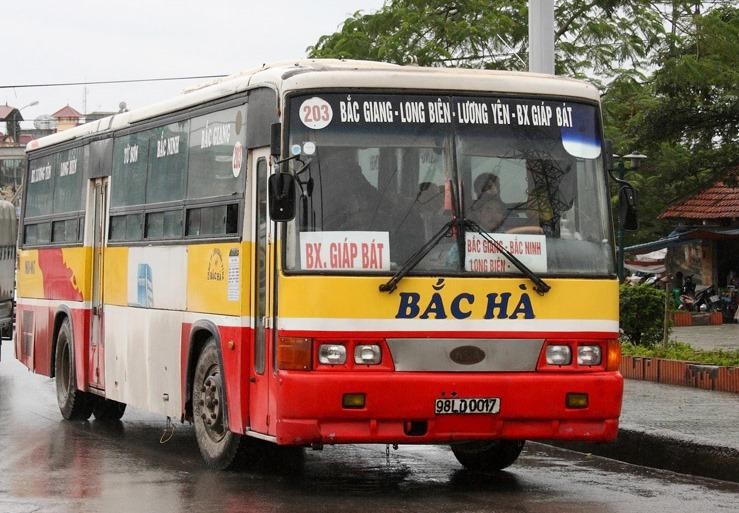 Tuyến buýt số 203 chạy Hà Nội - Bắc Giang