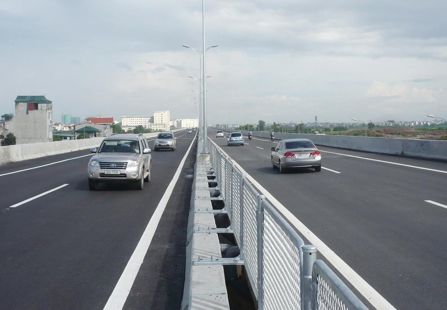 Đường cao tốc Vành đai 4 được thiết kế cầu cạn tương tự như đường trên cao nội đô Hà Nội. Ảnh: Trọng Đảng