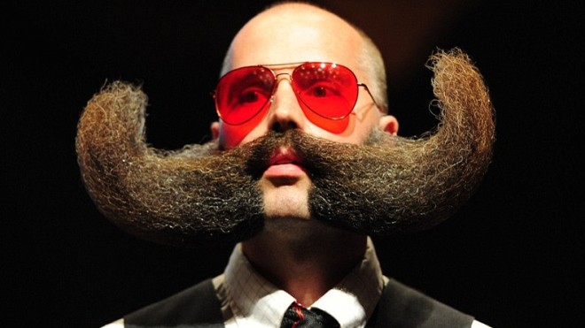 Những bộ râu độc đáo trong lễ hội râu 2014