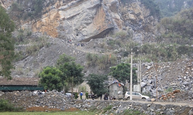Hiện trường vụ sập mỏ đá ở xã Yên Lâm, huyện Yên Định (Thanh Hóa). Ảnh: Hoàng Lam