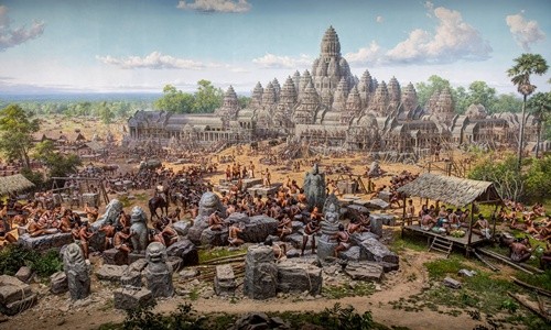 Bức tranh dài 123 mét tại Bảo tàng Toàn cảnh Angkor miêu tả cuộc sống thời cổ đại Angkor. Ảnh: New York Times