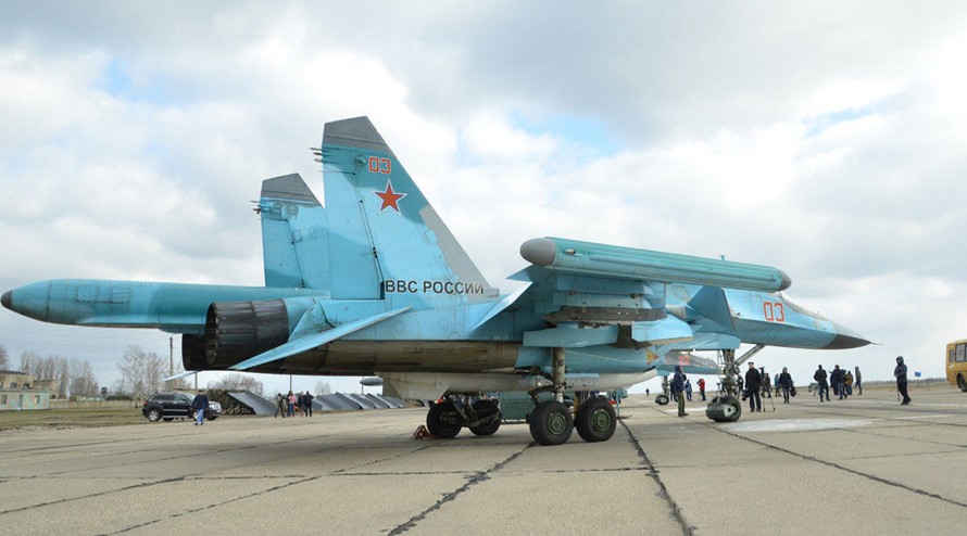 Máy bay Su-34 của Nga trở về căn cứ ở khu vực Voronezh. (Ảnh: Sputnik)