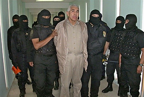 Rafael Caro Quintero (giữa), một trong những trùm ma túy quyền lực nhất Mexico, cũng có tên trong "Hồ sơ Panama". Ảnh: AFP