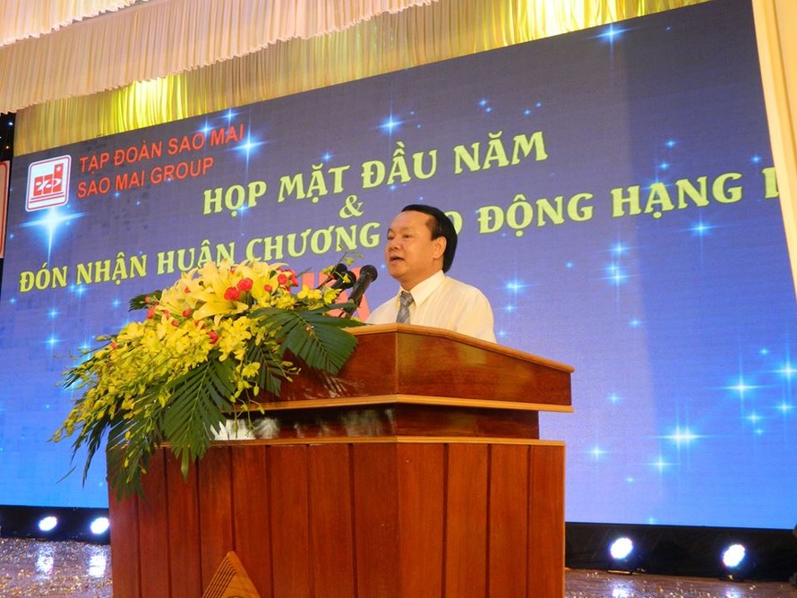 Ông Lê Thanh Thuấn (Chủ tịch Tập đoàn Sao Mai) phát biểu tại sự kiện họp mặt đầu xuân 2016