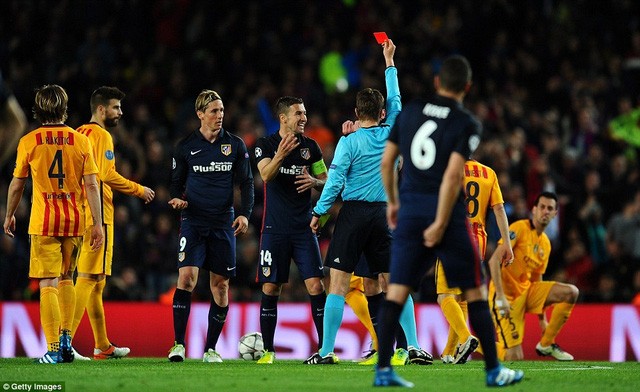 Torres chính là tội đồ khiến Atletico thua Barcelona 1-2 tại Nou Camp