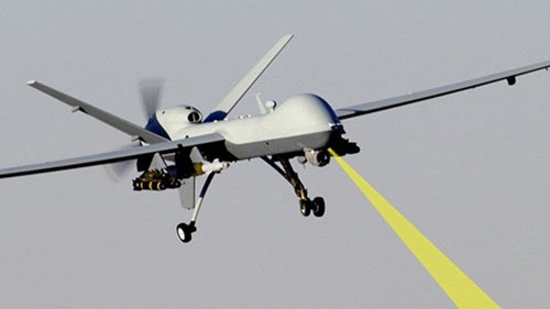 Các máy bay không người lái cỡ nhỏ của Mỹ sẽ được trang bị vũ khí laser để diệt tên lửa đạn đạo. Ảnh: Military