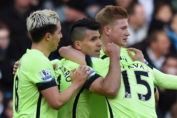 Man City giành chiến thắng ấn tượng sau quãng thời gian dài lép vế khi làm khách tại Stamford Bridge. Ảnh: Reuters.