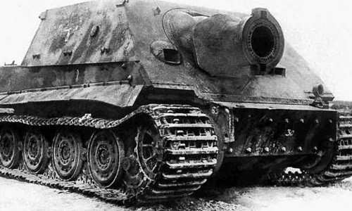 Một khẩu pháo tự hành Sturmtiger của phát xít Đức. Ảnh: Military factory