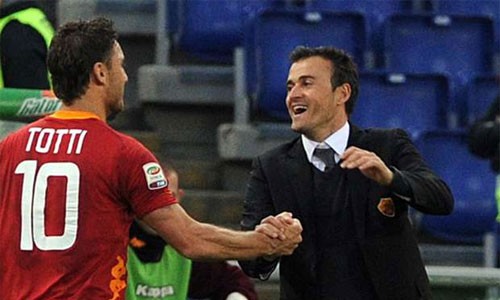 Totti và Enrique tại Roma mùa 2011-2012. Ảnh: Reuters