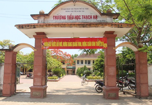 Trường Tiểu học Thạch Hạ, nơi ban hành một số khoản thu sai. Ảnh: Đ.H