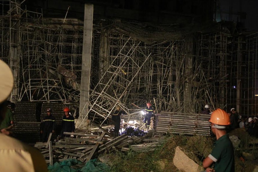 Hiện trường vụ sập tòa nhà ở Đà Nẵng.