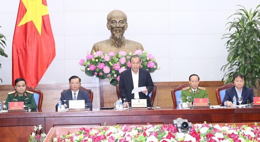 Phó Thủ tướng Trương Hoà Bình chủ trì hội nghị về chống buôn lậu, gian lận thương mại và hàng giả.