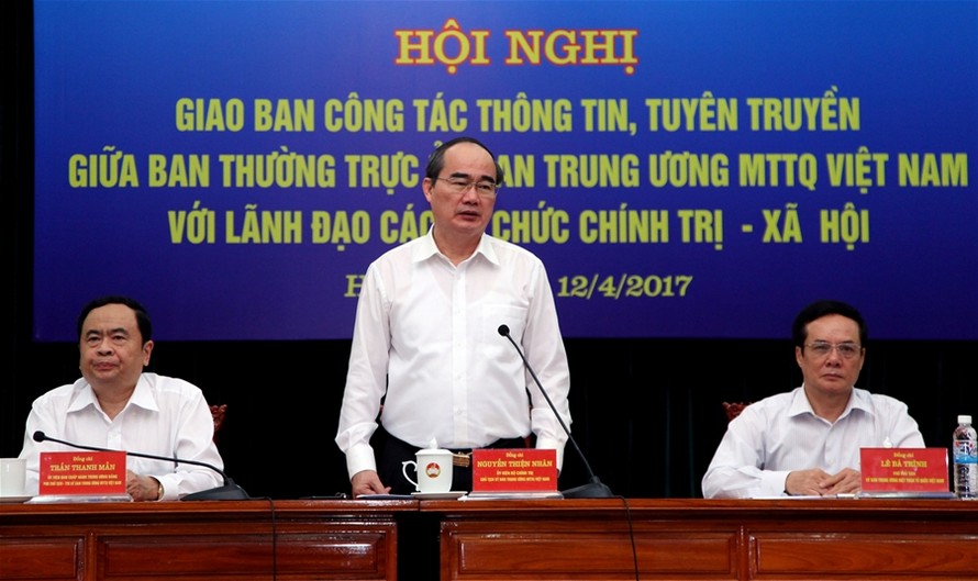 Chủ tịch Nguyễn Thiện Nhân yêu cầu các cơ quan rà soát quy định cấm nguỵ trang ghi âm, ghi hình. (ảnh TL)