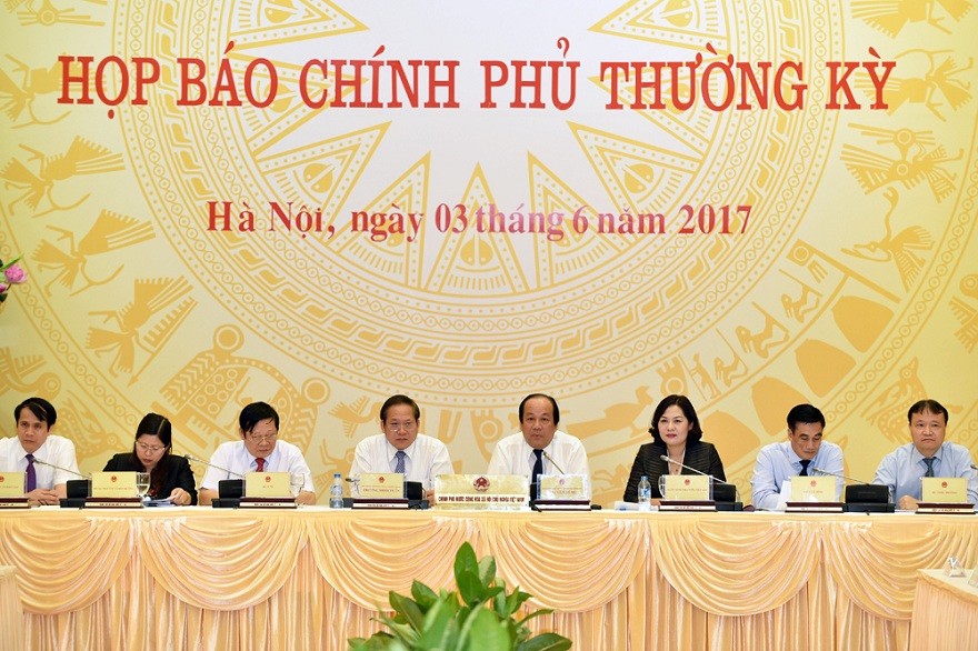 Đại diện các bộ ngành tham dự cuộc họp báo Chính phủ thường kỳ.