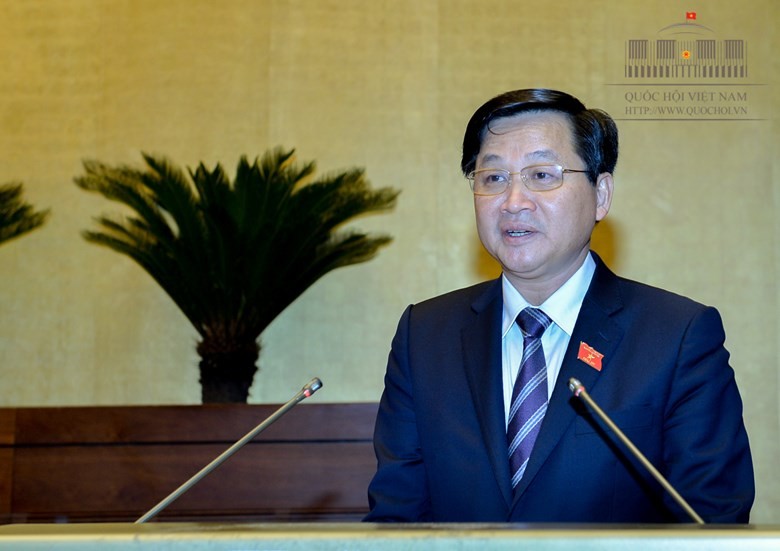 Tổng TTCP Lê Minh Khái báo cáo QH về Dự thảo Luật Phòng chống tham nhũng. Ảnh Như Ý