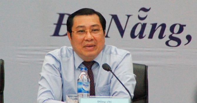 Ông Huỳnh Đức Thơ, Chủ tịch UBND TP Đà Nẵng bị kỉ luật cảnh cáo. 