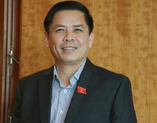 Bộ trưởng Bộ GTVT Nguyễn Văn Thể được lựa chọn để trả lời chất vấn