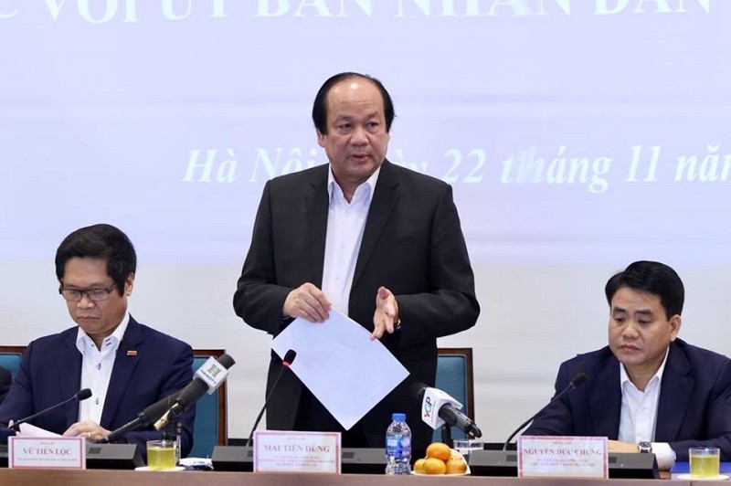 Bộ trưởng Mai Tiến Dũng dẫn đầu Tổ công tác của Thủ tướng làm việc với Hà Nội. Ảnh Như Ý 