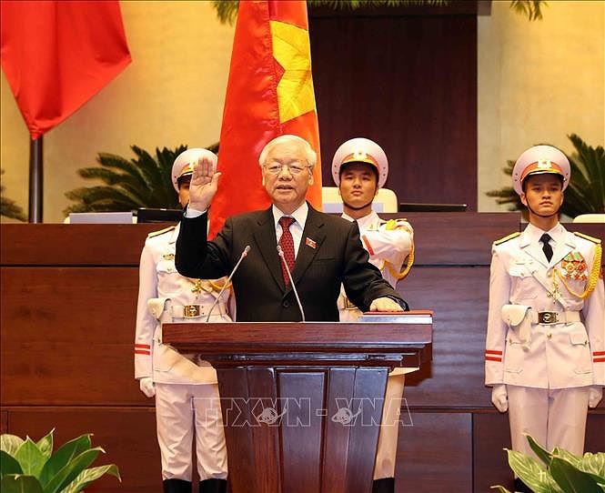 Tổng Bí thư Ban Chấp hành Trung ương Đảng Nguyễn Phú Trọnguyên thệ nhậm chức Chủ tịch nước