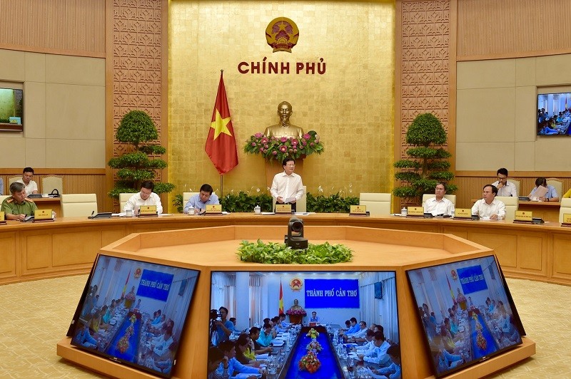 Phó Thủ tướng Trịnh Đình Dũng phát biểu tại hội nghị