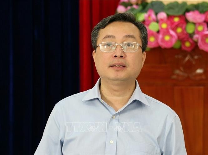 Ông Bùi Trường Giang làm Phó Chủ tịch kiêm Tổng Thư ký Hội đồng lý luận T.Ư
