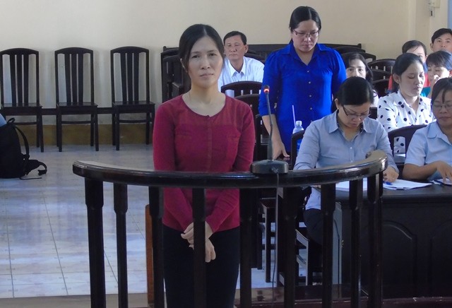 Bị cáo Mạc Diệu Lan tại phiên tòa sơ thẩm. Ảnh Tường Minh 