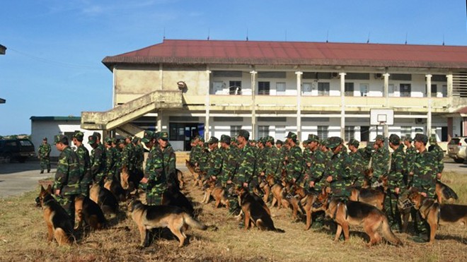 Lực lượng Biên phòng và chó nghiệp vụ vừa được bổ sung đã có mặt tại KKT Vũng Áng