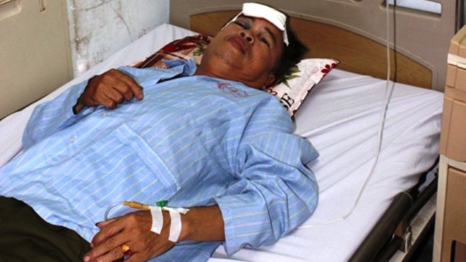 Ông Lê Văn Nghị đang được điều trị, theo dõi tại bệnh viện Đa khoa tỉnh Nghệ An.