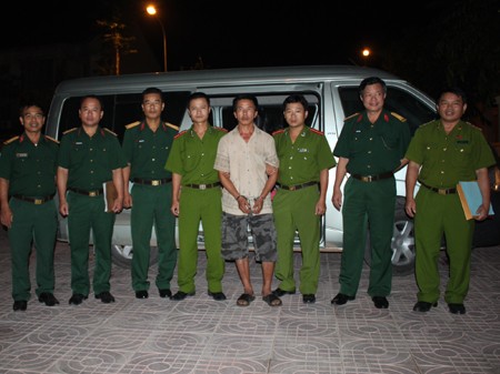 Di chuyển 4.000km trong vòng 4 ngày, tổ công tác đặc biệt của Phòng cảnh sát truy nã tội phạm Công an Nghệ An và Phòng điều tra hình sự Quân khu 4 bắt được đối tượng Trần Ngọc Phương.