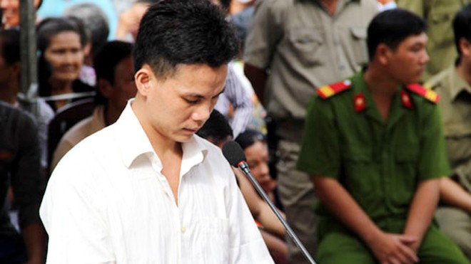 Phạm Văn Thanh nghe tòa tuyên án tử hình 