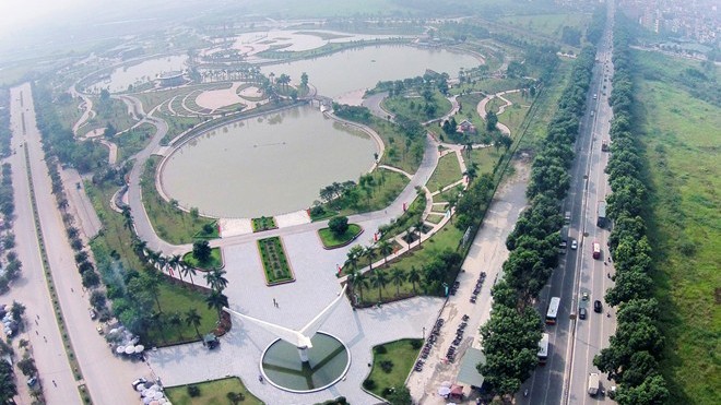 Năm 2000, kỷ niệm 990 năm Thăng Long - Hà Nội, thủ đô vinh dự được UNESCO trao tặng danh hiệu "Thành phố vì Hòa bình". Để tạo dựng một biểu tượng mới, Hà Nội đã quyết định xây dựng công viên mang tên Hòa Bình rộng trên 20 ha, tại xã Xuân Đỉnh, huyện Từ Li