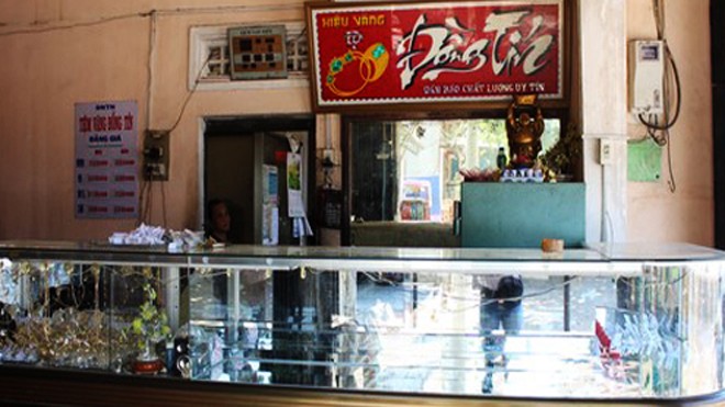 Tiệm vàng Đồng Tín ở thị xã An Nhơn (Bình Định) từng ba lần bị cướp. Ảnh: A.Tu