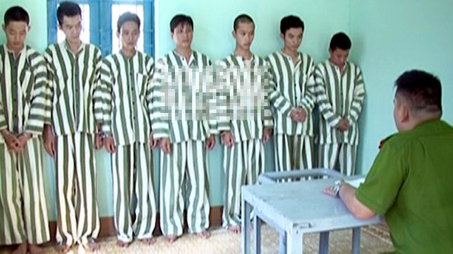 7 đối tượng bị bắt nằm trong độ tuổi từ 18 đến 23, đều trú tại TP Quảng Ngãi