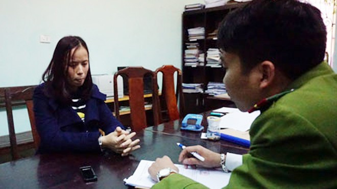 Bị can Đinh Thị Hương Thùy tỏ ra ân hận sau khi bị cơ quan CSĐT bắt giữ khẩn cấp về hành vi "chống người thi hành công vụ"