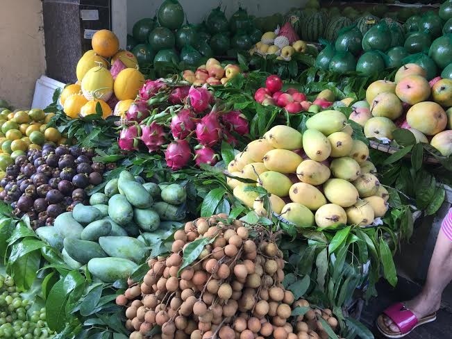Hoa quả Trung Quốc hầu như không còn xuất hiện tại các sạp hoa quả ở chợ dân sinh
