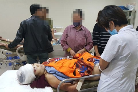 Cả hai vợ chồng Vĩnh đang được cấp cứu tại bệnh viện Bắc Giang