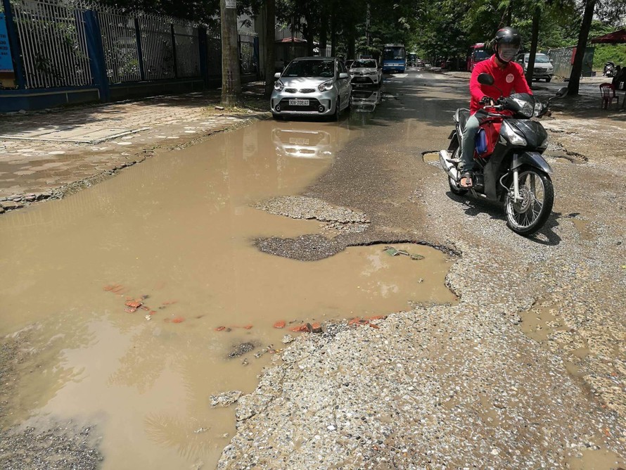 Đoạn đường ngập lụt tại khu đô thị Đông Nam Trần Duy Hưng