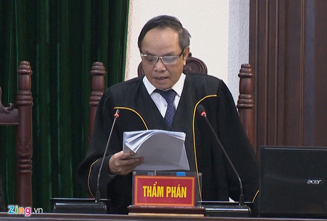 Thẩm phán Trương Việt Toàn tại phiên xử sáng 22/1.
