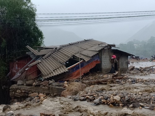 Nhiều tỉnh Bắc Bộ, Bắc Trung Bộ đang bị thiệt hại nặng do mưa lũ