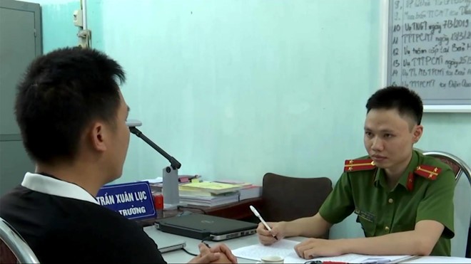 Việt Anh làm việc với cơ quan điều tra