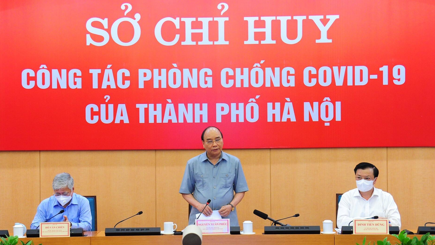 Chủ tịch nước Nguyễn Xuân Phúc phát biểu tại cuộc làm việc với Sở Chỉ huy phòng chống dịch COVID-19 thành phố Hà Nội