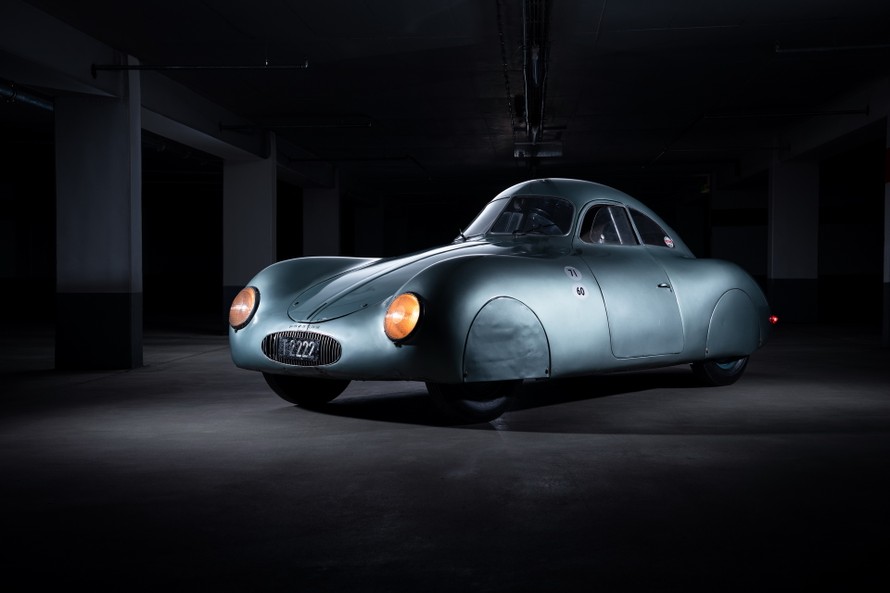 Chiếc xe lâu đời nhất của Porsche sắp được đấu giá