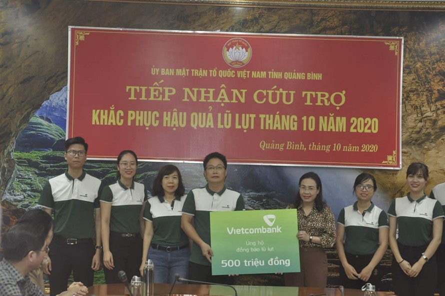 4 tỷ đồng ủng hộ lũ lụt ở Quảng Bình