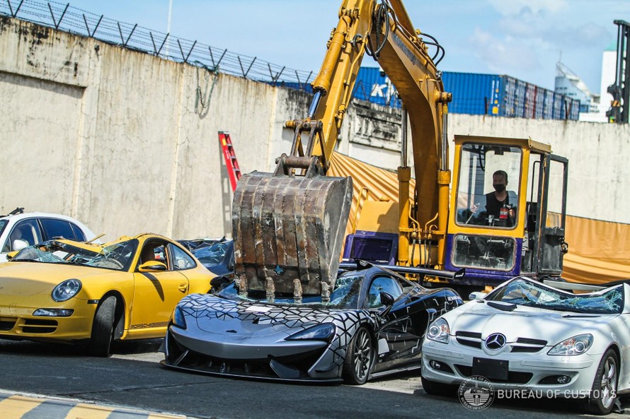 Philippines phá hủy hàng loạt siêu xe đẳng cấp