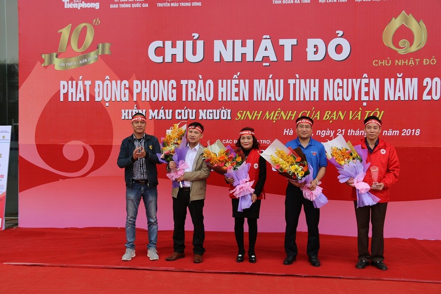 Nô nức ngày hội Chủ Nhật Đỏ tại Hà Tĩnh