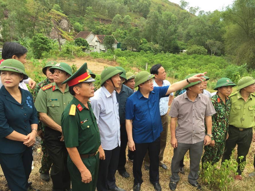 Phó Thủ tướng cho biết chưa sử dụng trực thăng để chữa cháy rừng tại Hà Tĩnh